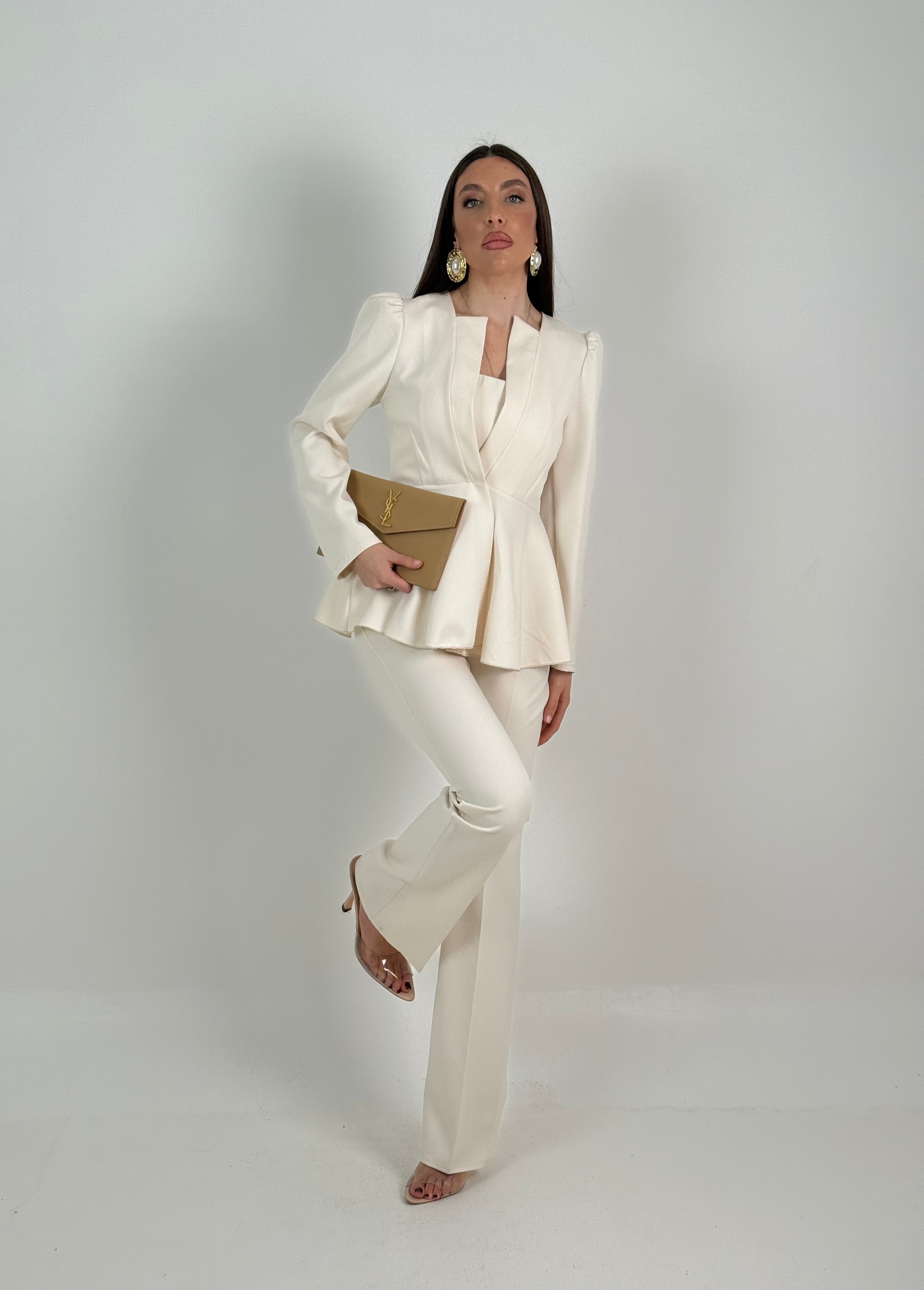 Conjunto Asia -  Conjunto de tres piezas - chaqueta con volantes y pantalón palacio