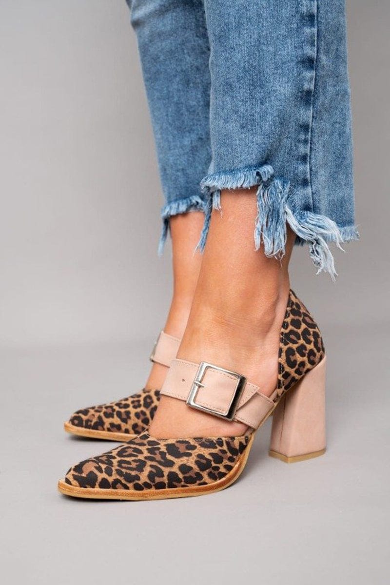 Ilana™ | Tacones de Bloque con Estampado Leopardo Audaz