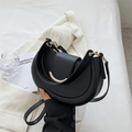 Mi | Bolso bandolera media luna con cadena