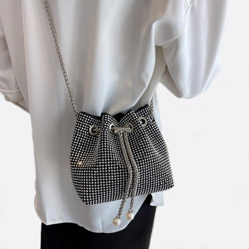 Bolso Mariana– estilo glamuroso y funcional