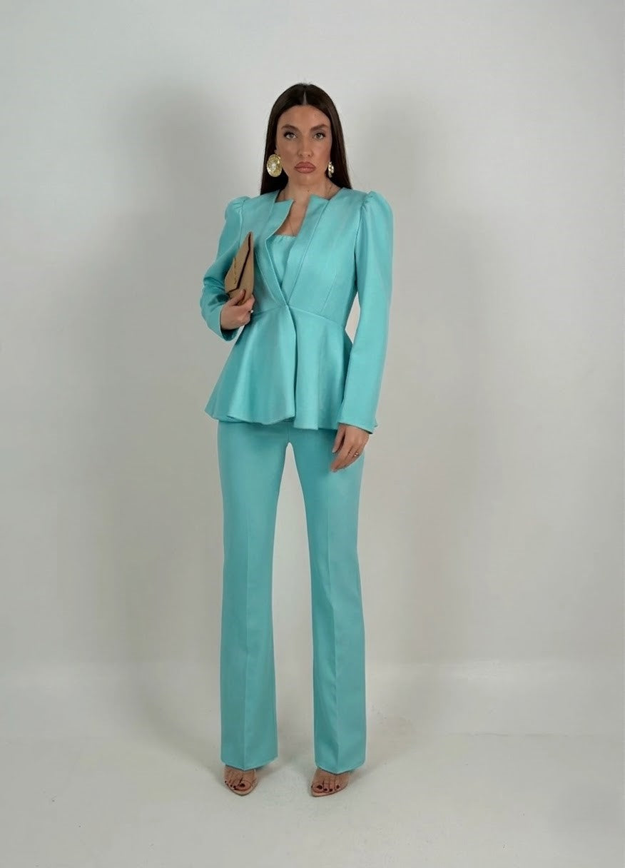 Conjunto Asia -  Conjunto de tres piezas - chaqueta con volantes y pantalón palacio