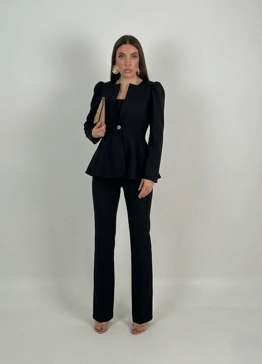 Conjunto Asia -  Conjunto de tres piezas - chaqueta con volantes y pantalón palacio